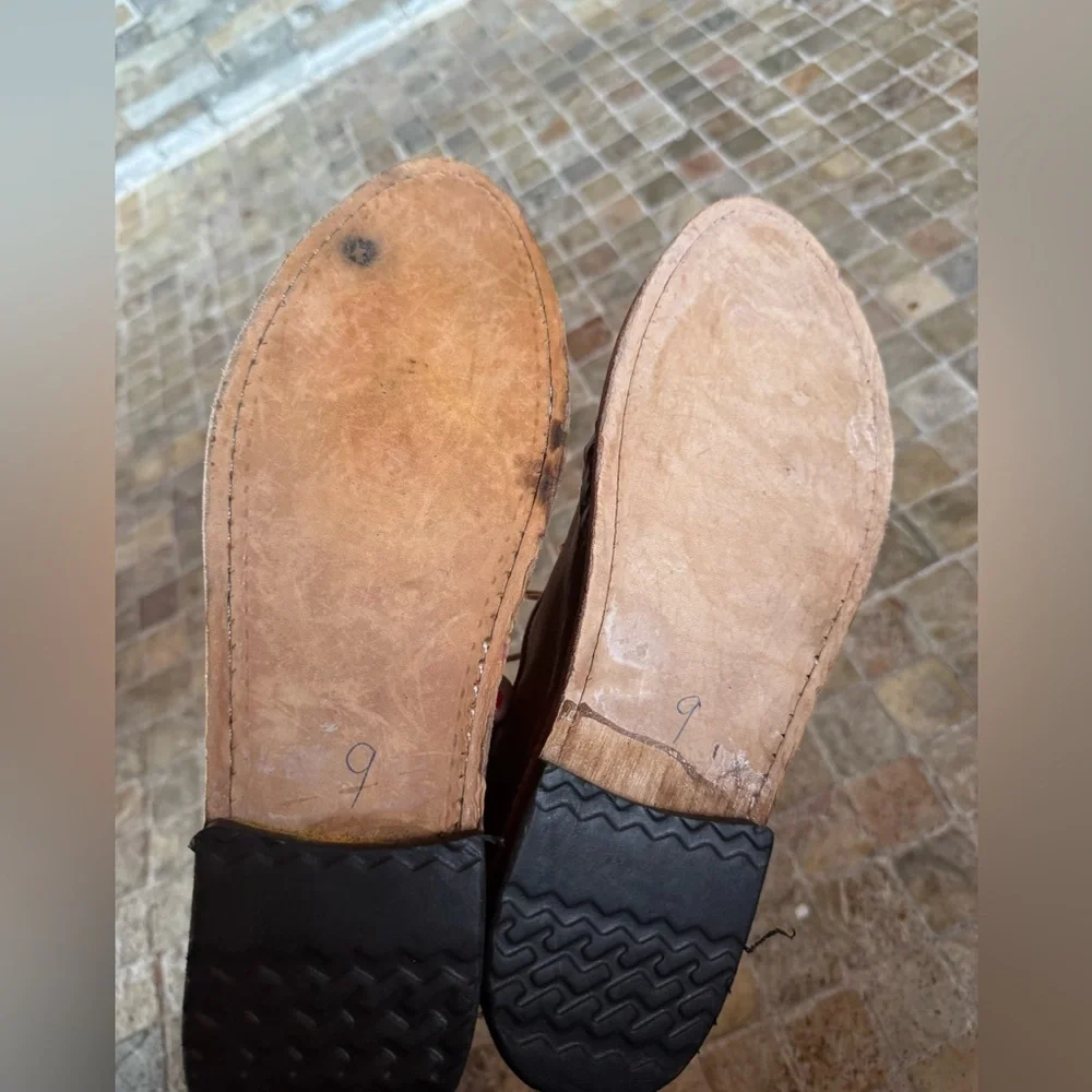 Mean leather shoes *please read